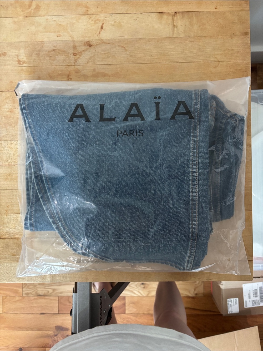 Alaïa Petal Blue Wide-Leg Curved Hem Jeans NWT FR 36 / US 4 - Picture 6 of 10